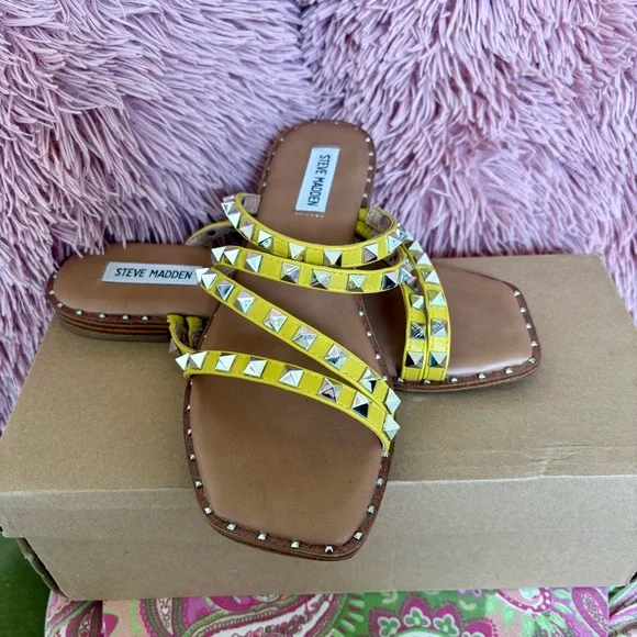 Steve Madden Yellow Studded Sandals - Picture 3 of 7
